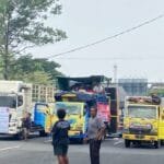 Ribuan Sopir Truk Demo Tolak Zero ODOL di Surabaya, Tuntut Regulasi Adil dan Penghapusan Premanisme