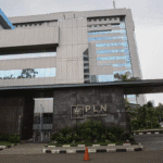 Foto gedung PLN kantor pusat di daerah Kebayoran Baru, Jakarta Selatan.