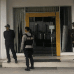 KPK menggeledah kantor PUPR Sumut di Jalan Sakti Lubis, Medan(1/7).