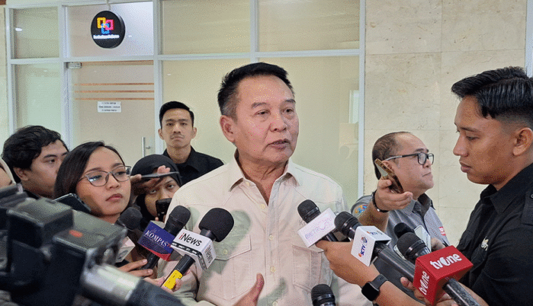 Anggota Komisi I DPR RI, Mayjen TNI (Purn) TB Hasanuddin.