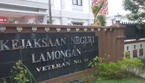 Kantor Kejaksaan Negeri Lamongan.