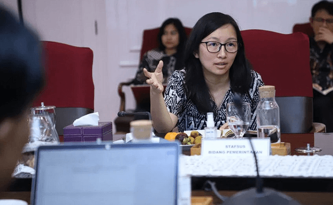 Eks Staf Khusus Mendikbudristek Ditetapkan sebagai Tersangka Korupsi Chromebook, Negara Diduga Rugi Rp1,98 Triliun 1 Jurist Tan, mantan Staf Khusus Menteri Pendidikan, Kebudayaan, Riset, dan Teknologi (Mendikbudristek) periode 2019–2024.
