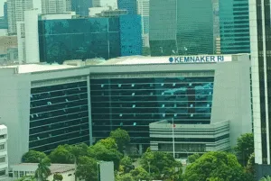 Gedung Kantor Kementerian Ketenagakerjaan (Kemnaker) Republik Indonesia.