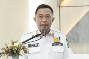 Bupati Bondowoso, Abd Hamid Wahid.