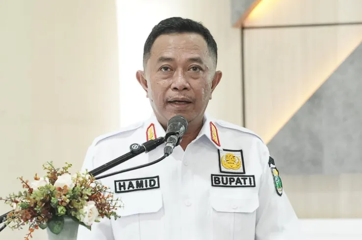Bupati Bondowoso Terbitkan Surat Edaran Terkait Krisis BBM, Imbau Pegawai Gunakan Sepeda dan Sekolah Daring 1 Bupati Bondowoso, Abd Hamid Wahid.