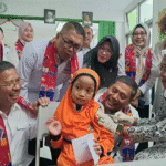 Kepala Staf Kepresidenan (KSP) Jenderal TNI (Purn) AM Putranto meninjau lokasi cek kesehatan di MIN 8 Jakarta Selatan, Senin (4/8).