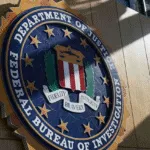 Biro Investigasi Federal Amerika Serikat (Federal Bureau of Investigation/FBI) mengeluarkan peringatan serius kepada jutaan pengguna Android di seluruh dunia untuk segera memutus koneksi internet perangkat mereka.