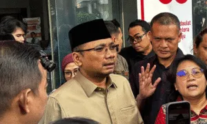 Mantan Menteri Agama (Menag) Yaqut Cholil Qoumas setelah melakukan pemeriksaan di Gedung Merah Putih KPK, Jakarta, Kamis (7/8) siang.