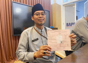  Kepala Badan Pendapatan Daerah (Bapenda) Kabupaten Banyuwangi, Samsudin.