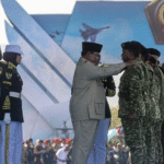 Presiden Republik Indonesia, Prabowo Subianto, menganugerahkan pangkat Jenderal Kehormatan bintang empat kepada lima tokoh nasional.