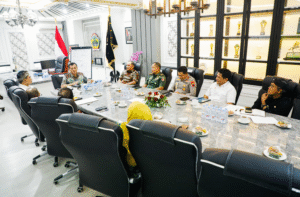 Pemerintah Provinsi (Pemprov) Jawa Tengah segera menggelar rapat terbatas setelah kerusuhan massa terjadi di Alun-alun Kabupaten Pati pada Rabu, 13 Agustus 2025.