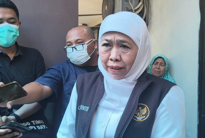 Gubernur Khofifah Ingatkan Pentingnya Imunisasi di Tengah KLB Campak di Sumenep 1 Gubernur Jawa Timur, Khofifah Indar Parawansa saat melakukan kunjungan kerja ke RSUD dr. H. Mohammad Anwar, Sumenep, pada Sabtu (23/8/2025).