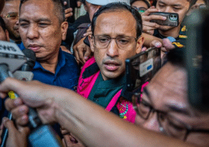 Kasus Laptop Chromebook: Kejagung Tetapkan Nadiem Makarim dan Empat Tersangka Lain, Kerugian Negara Capai Rp1,98 Triliun 3 Salah satu tersangka kasus dugaan tindak pidana korupsi pengadaan laptop berbasis Chromebook yaitu, mantan Menteri Pendidikan dan Kebudayaan, Nadiem Anwar Makarim.