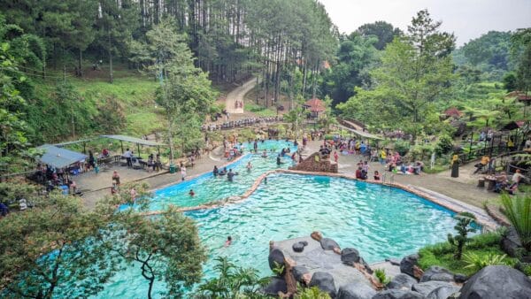 Wanawisata Bernah de Vallei, Destinasi Wisata Hutan Alam Pacet Mojokerto yang Dikelola Masyarakat Desa 3 Wanawisata Bernah de Vallei, Destinasi Wisata Hutan Alam Pacet Mojokerto yang Dikelola Masyarakat Desa