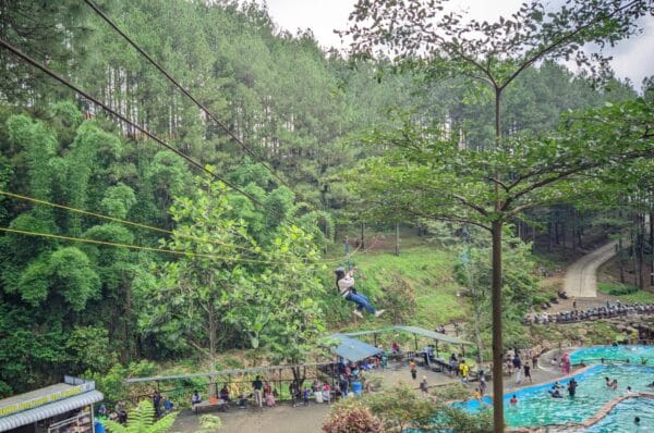 Wana Wisata Bernah de Vallei Mojokerto Bagikan Dividen Saham Periode II kepada Masyarakat Desa Kembangbelor