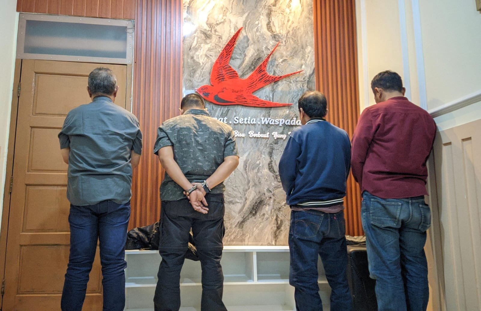 Saksi Ceritakan Sosok yang Berkomunikasi dengan Tersangka Kasus Jual Beli Jabatan Pemkab Mojokerto