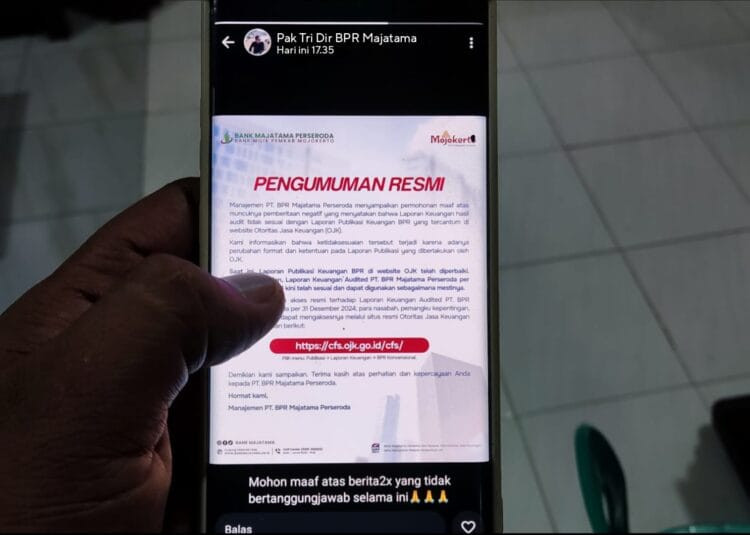 Foto unggahan media sosial WhatsApp dari Direktur BPR Majatama, Tri Hardianto, Selasa (27/5).