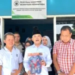 BUMDes Kabatren Sejahtera Desa Kemantren Mojokerto Tembus 6 Besar Jatim, Stafsus Kemendes Apresiasi Inovasi Sandal Daur Ulang Sampah