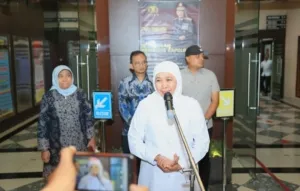 Diperiksa 8,5 Jam di Polda Jatim, Gubernur Khofifah Akui Banyak Ditanya Soal Kepala Dinas Pemprov