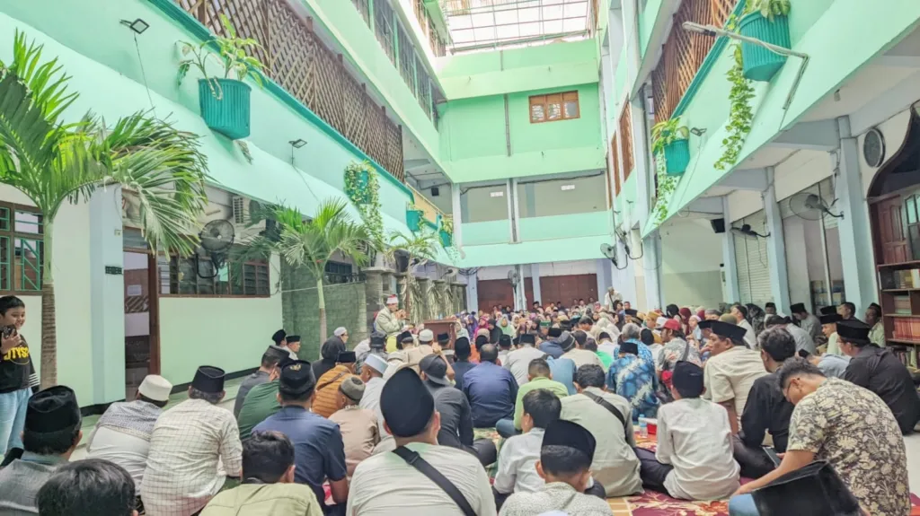 Prof. Dr. KH. Asep Saifuddin Chalim Beri Arahan Wali Santri Baru, Amanatul Ummah Cetak Ribuan Santri Lolos PTN dan Luar Negeri 2 Prof. Dr. KH. Asep Saifuddin Chalim Beri Arahan Wali Santri Baru, Amanatul Ummah Cetak Ribuan Santri Lolos PTN dan Luar Negeri