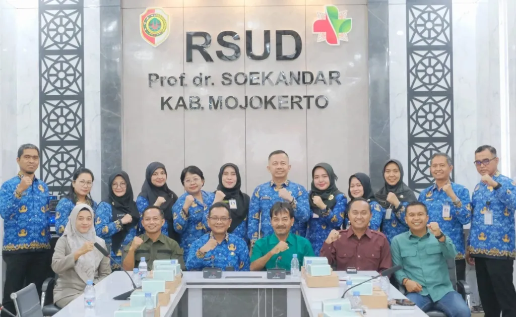 DPRD Kunjungan ke RSUD Prof. dr. Soekandar Mojokerto, Wadul Kamar Rawat Inap Penuh BOR Capai 94 Persen 2 DPRD Kunjungan ke RSUD Prof. dr. Soekandar Mojokerto, Wadul Kamar Rawat Inap Penuh BOR Capai 94 Persen