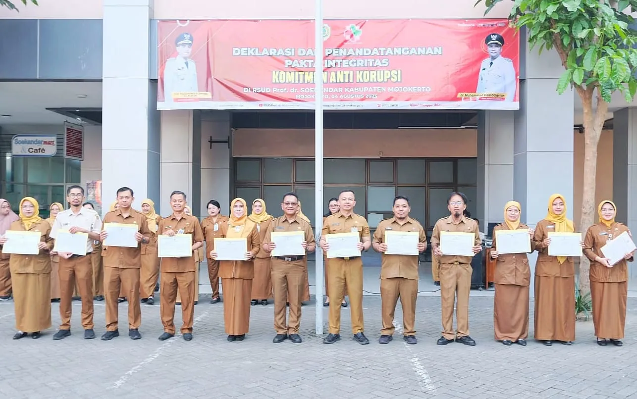 Deklarasi dan Penandatanganan Pakta Integritas Komitmen Anti Korupsi Pegawai RSUD Prof. dr. Soekandar Mojokerto, Tegaskan Komitmen Bersih Dalam Pelayanan Kesehatan