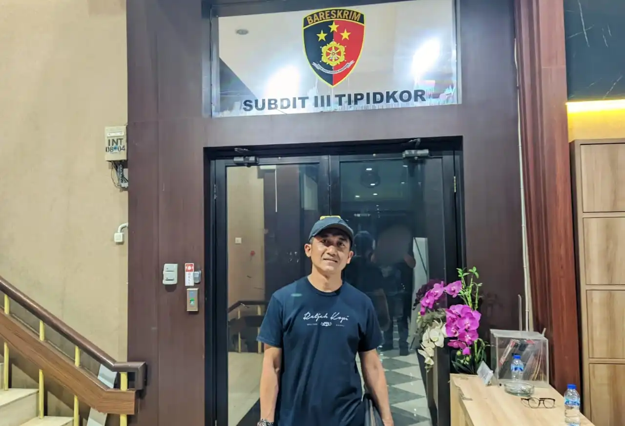 Berani Tabrak Kepmendes 294/2025, Oknum Pendamping Desa Di Mojokerto Terendus Main Konsultan Proyek Berbayar 1 Berani Tabrak Kepmendes 294/2025, Oknum Pendamping Desa Di Mojokerto Terendus Main Konsultan Proyek Berbayar