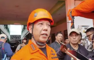 7 Korban Masih Terperangkap Reruntuhan Bangunan Ponpes Al Khoziny Sidoarjo, 6 Diantaranya Cuma Minum
