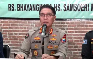 Kasus Ambruknya Ponpes Al Khoziny Sidoarjo, Polisi Kejar Sosok Pelaku Kunci, Gubernur Khofifah Angkat Bicara