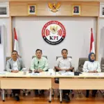 KPI Sanksi Hentikan Sementara Program ‘Xpose Uncensored’ Trans7, Dinilai Lecehkan Pesantren dan Lukai Marwah Santri