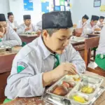 BGN Tegaskan Anggaran Rp10.000 per Porsi Cukup untuk Menu Ayam dan Telur, Nanik: Dapur MBG Jangan Ambil Untung Berlebih