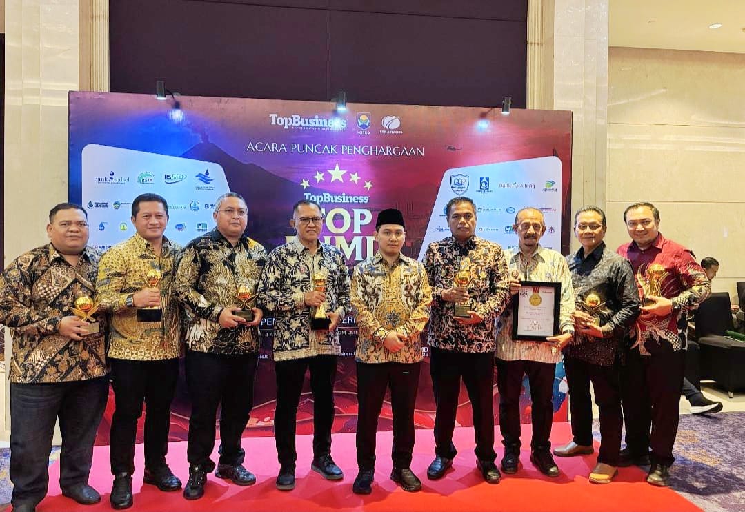 RSUD Prof. dr. Soekandar Mojokerto Sabet Penghargaan TOP BUMD Awards 2026 Bintang 4 1 RSUD Prof. dr. Soekandar Mojokerto Sabet Penghargaan TOP BUMD Awards 2026 Bintang 4