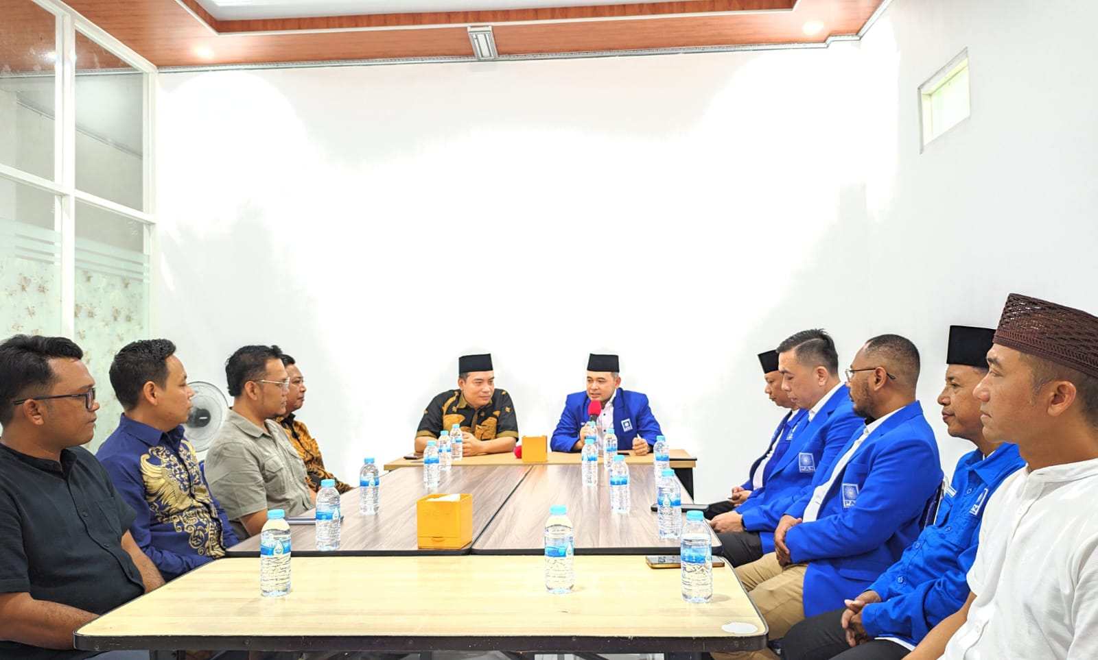 Wacana Jadi 7 Dapil Kabupaten Mojokerto Hangat Dibicarakan Saat KPU Kunjungan ke DPD PAN 1 Wacana Jadi 7 Dapil Kabupaten Mojokerto Hangat Dibicarakan Saat KPU Kunjungan ke DPD PAN