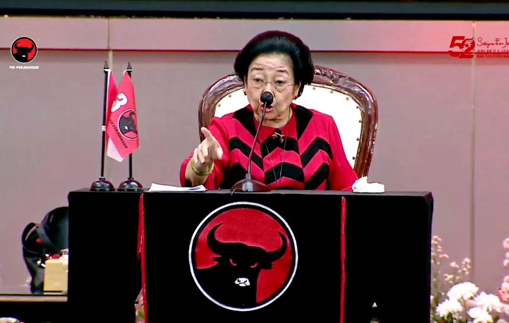 Ketua Umum PDI Perjuangan Megawati Soekamoputri saat berpidato dalam HUT ke 52 PDI-P di Sekolah Partai, Jakarta Pusat, Jumat (10/1). (Tangkapan layar Livestreaming Youtube PDI Perjuangan)