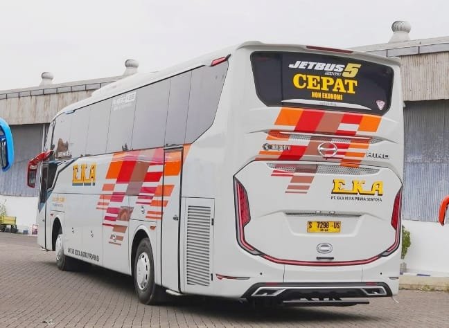 PO Bus Eka Mira Luncurkan Delapan Unit Bus Baru Kelas Eksekutif Jetbus 5 SHD