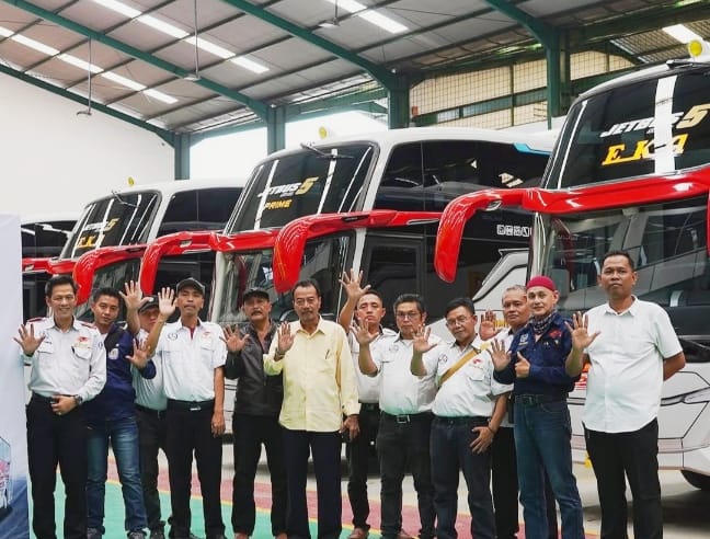 PO Bus Eka Mira Luncurkan Delapan Unit Bus Baru Kelas Eksekutif Jetbus 5 SHD