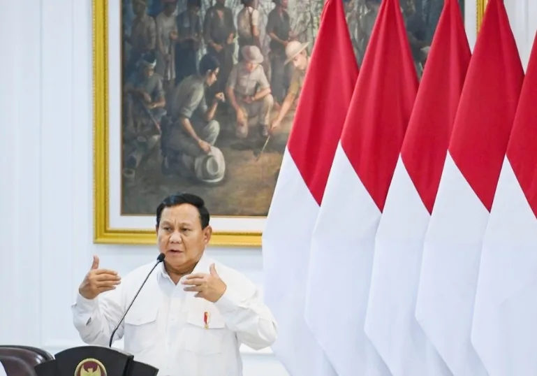 Prabowo Terbitkan Inpres 1/2025, Intruksikan Kepala Daerah Pangkas Tim dan Perjalanan Dinas