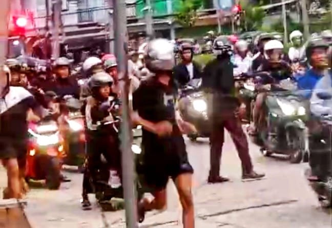 Bentrok Antar Suporter Sepak Bola di Madiun, Satu Orang Terluka