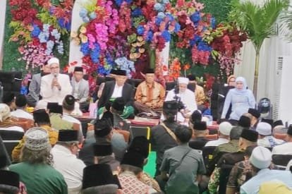 Resepsi Pernikahan Ning Ria Putri KH. Asep Saifuddin Chalim Dihadiri Tokoh Nasional dan Ulama Al-Azhar Mesir