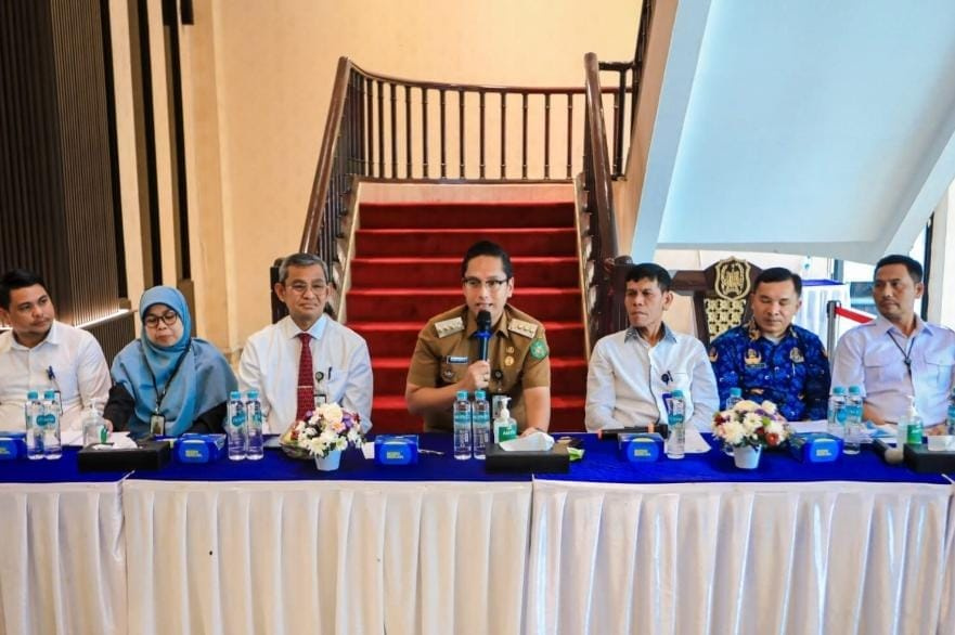 Wali Kota Medan, Rico Tri Putra Bayu Waas, dalam konferensi pers yang digelar pada Senin sore (2/6)