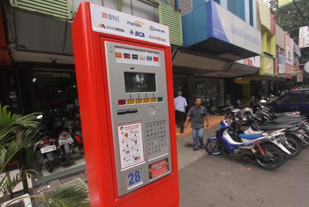 Layanan parkir di badan jalan atau on-street parking