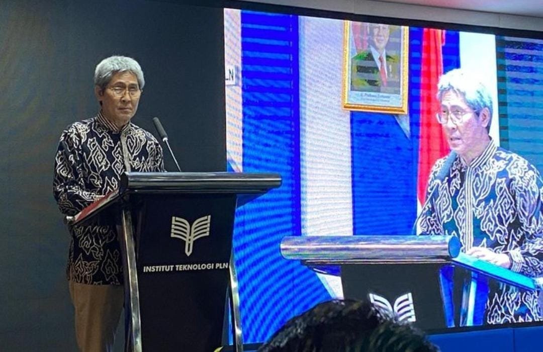 Rektor ITPLN, Prof. Dr. Iwa Garniwa M.K., dalam acara peluncuran Program Vokasi Ikatan Kerja di Jawa Barat, Jumat(12/6).