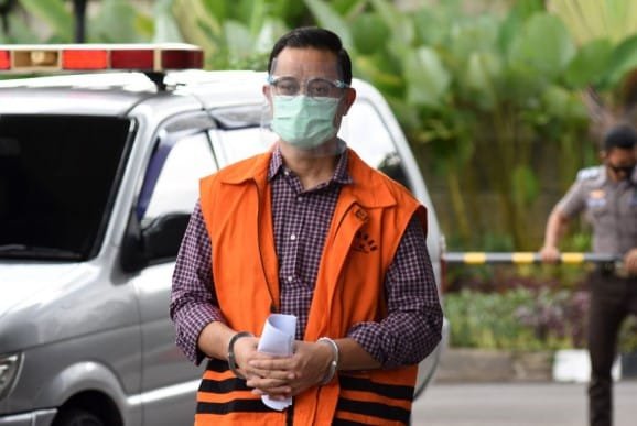 Mantan Menteri Sosial, Juliari Batubara, menjadi tersangka kasus tindak pidana korupsi pengadaan bansos Covid-19.